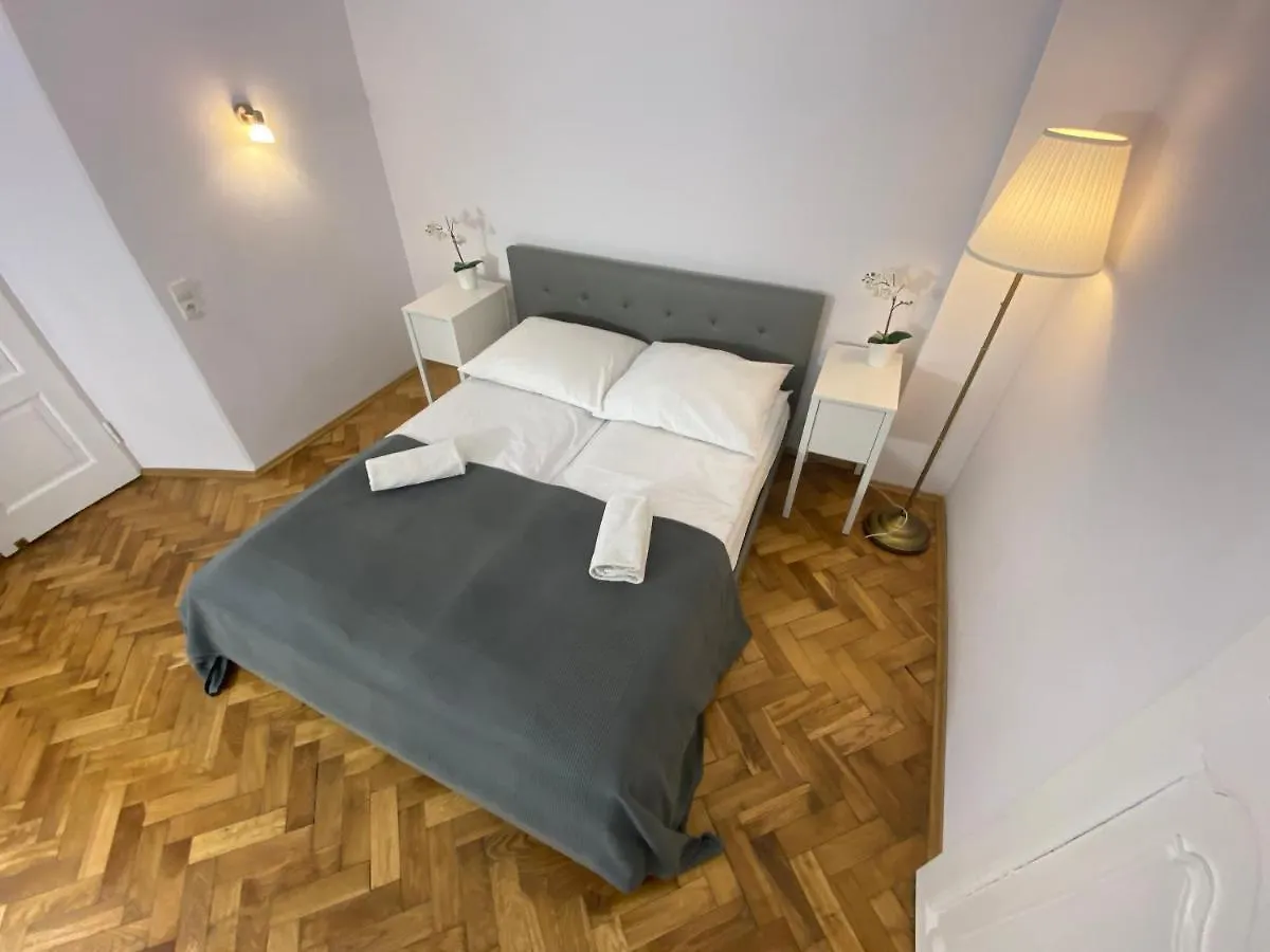 P&J Apartments Florianska Cracovia